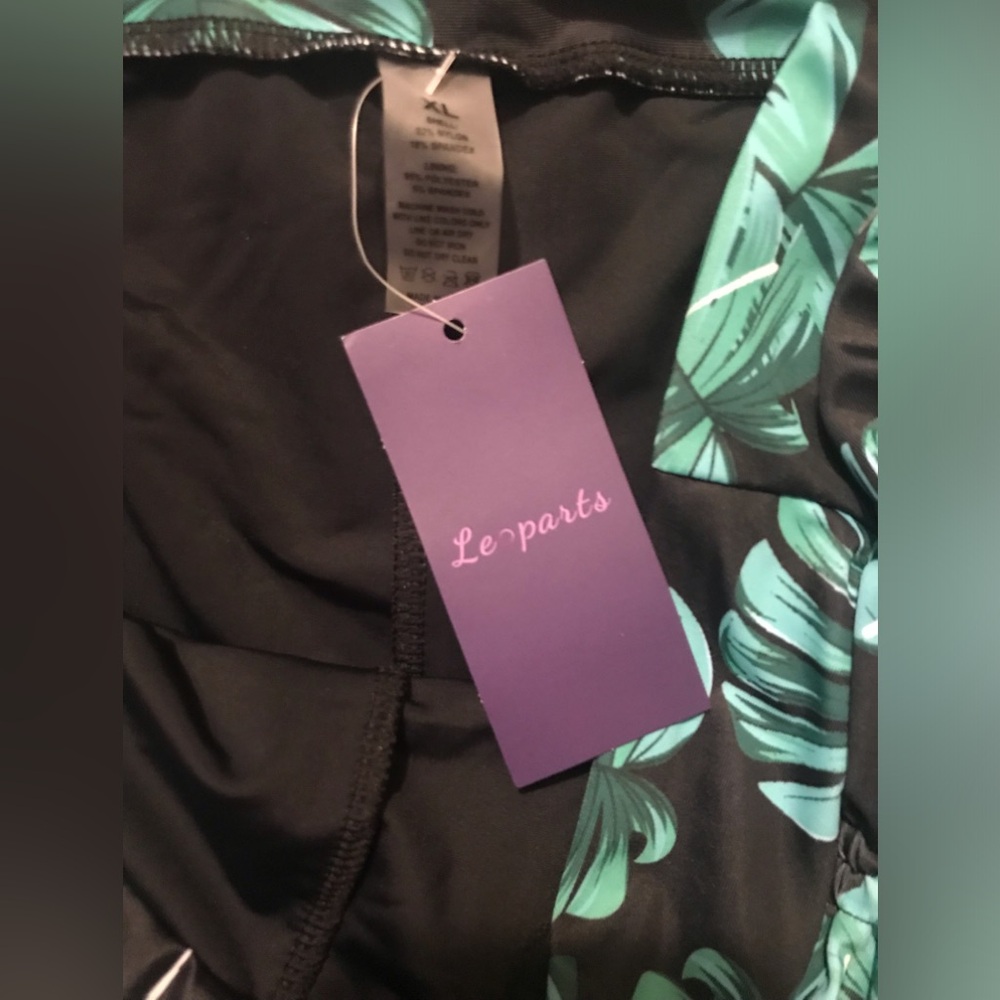 NWT Leoparts Skirted Swim Capris - Picture 7 of 11